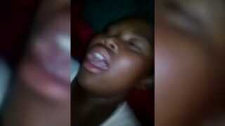 Accra Girl Matilda Aku baisée en vidéo